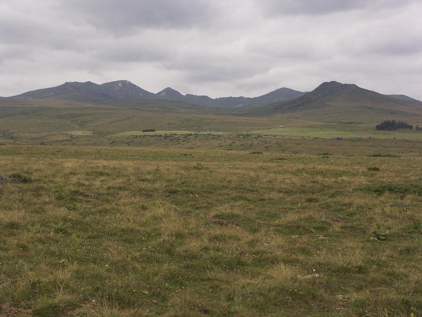 Coup d'oeil en direction du Sancy