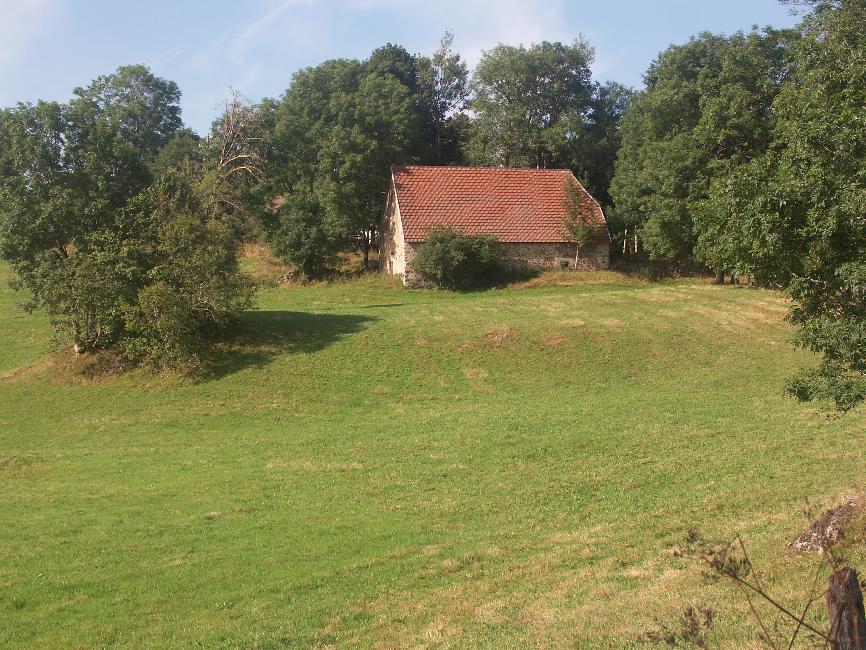 Ferme, au départ de Chabrol