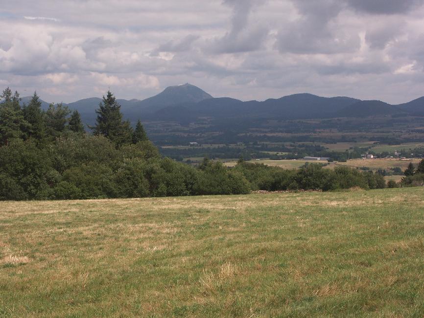 Le Puy de Dôme et la chaîne des Puys