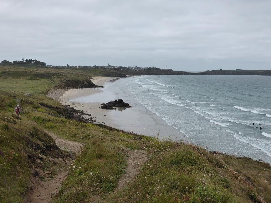 L'Anse des blancs sablons, avec le Conquet en arrière-plan