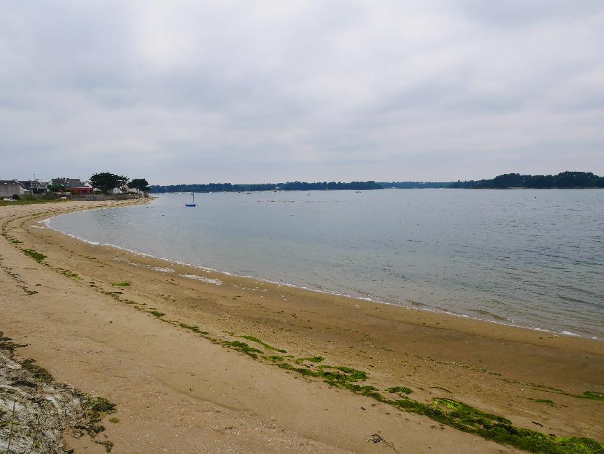Digue de Kermor ; vue sur île Tudy