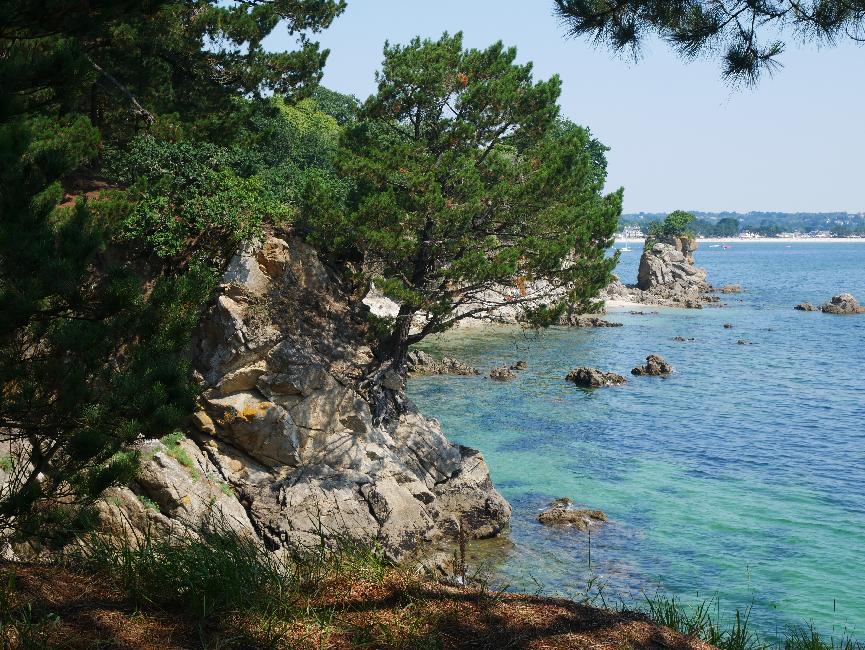 Fouesnant ; chemin vers la pointe de Beg Meil