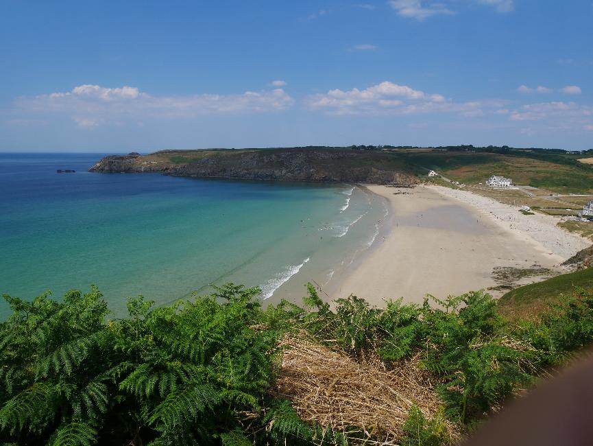 Entre la pointe du Raz et la pointe du Van ; baie des Trépassés et pointe du Van