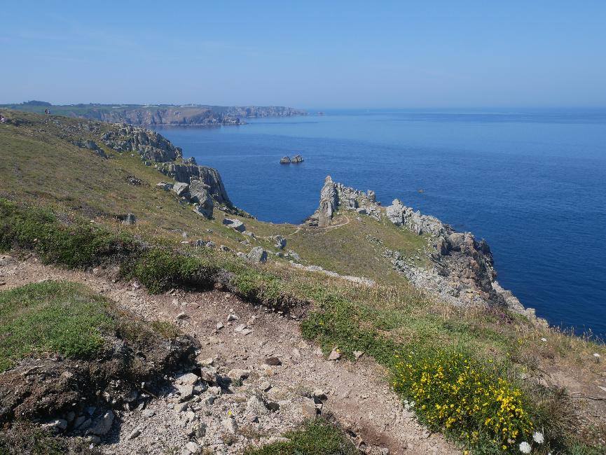 Pointe de Brézellec ; vue vers la pointe du Van