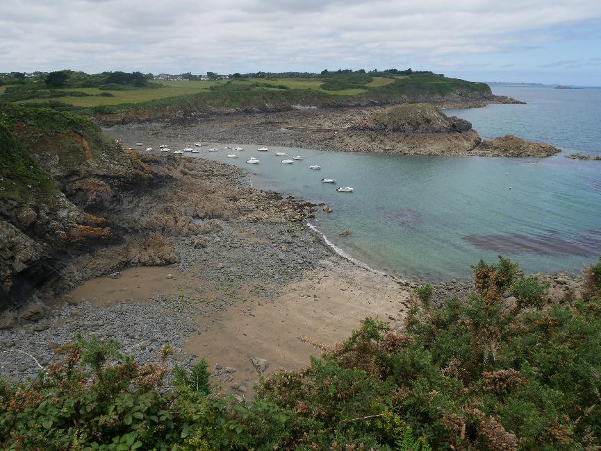 Le Chatelet ; vue vers le port de Saint Marc et le bec de Vir