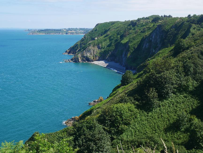 En chemin vers Port Moguer ; vue vers la pointe de Plouha