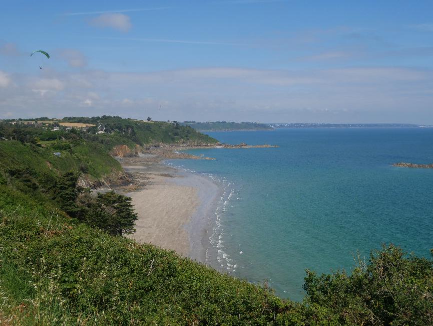 Pointe du Roselier ; vue sur Martin Plage, la pointe des Tablettes, la pointe de Pordic, et Portrieux