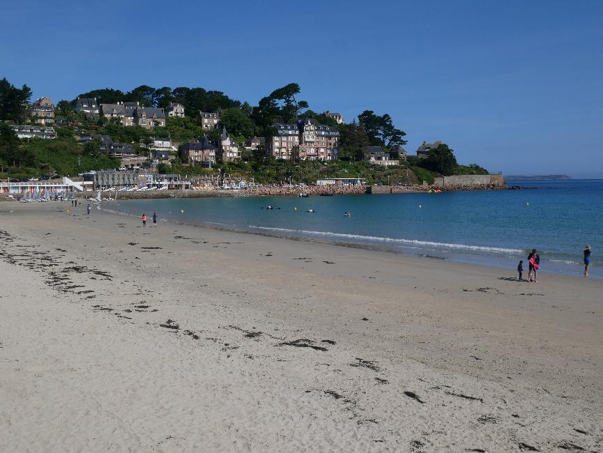 Perros Guirec ; plage de Trestraou
