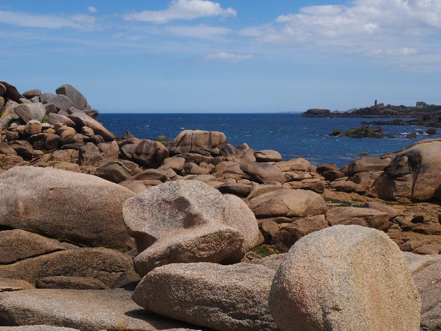 Ile Renote ; vue sur la tour de Men Ruz