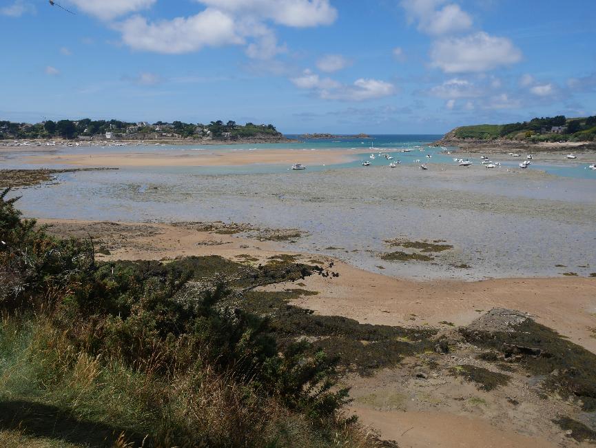 Saint-Coulomb ; havre du Lupin ; vue vers Rotheneuf