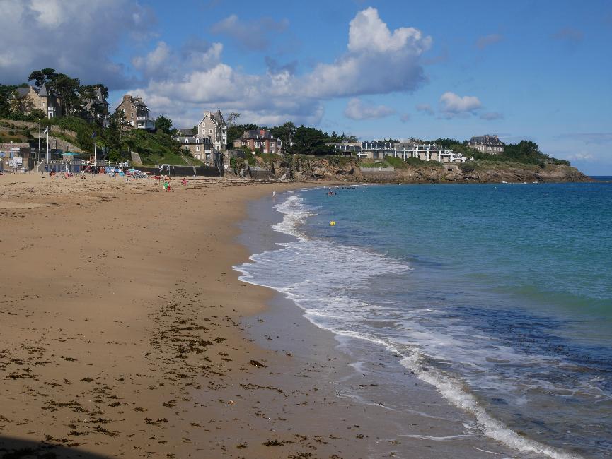 Plage de Saint Enogat, pointe de la Roche Pelée