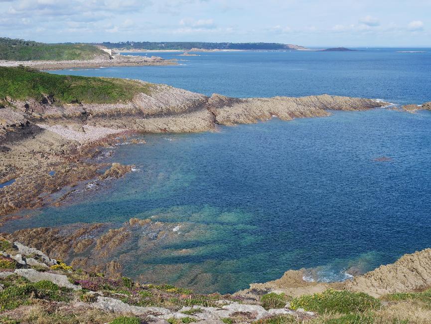 Pointe aux chèvres ; vue vers la pointe du Champ du Port 