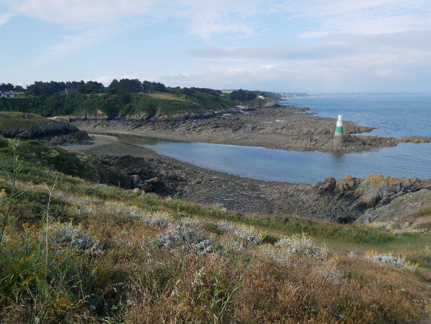 La Grande Guette ; vue sur la petite Muette et l'entrée du port de Dahouet