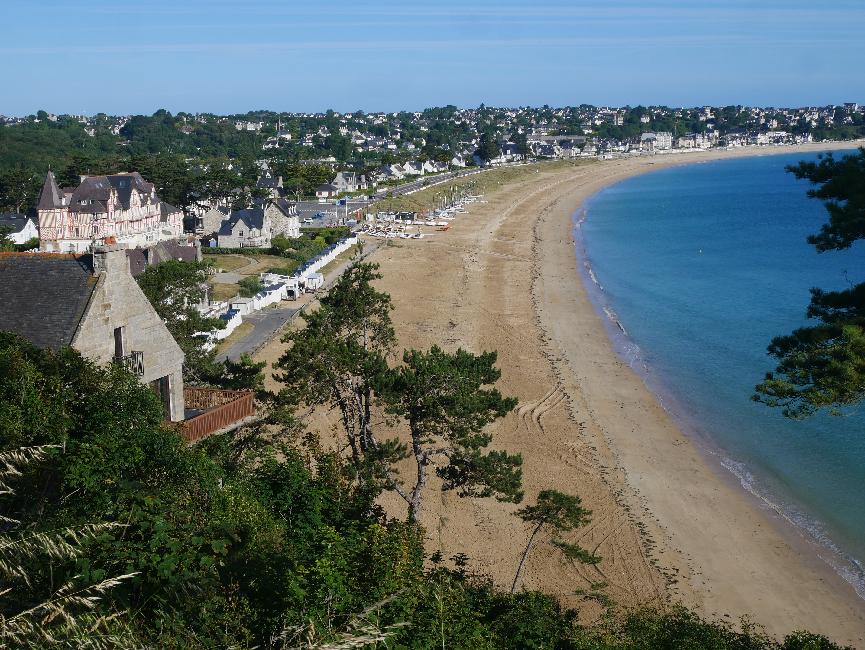 Pointe de la Garde ; vue vers la grand-plage de Saint-Cast