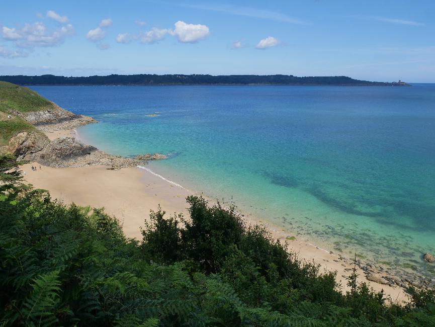 Plage de la Pissotte, fort Lalatte
