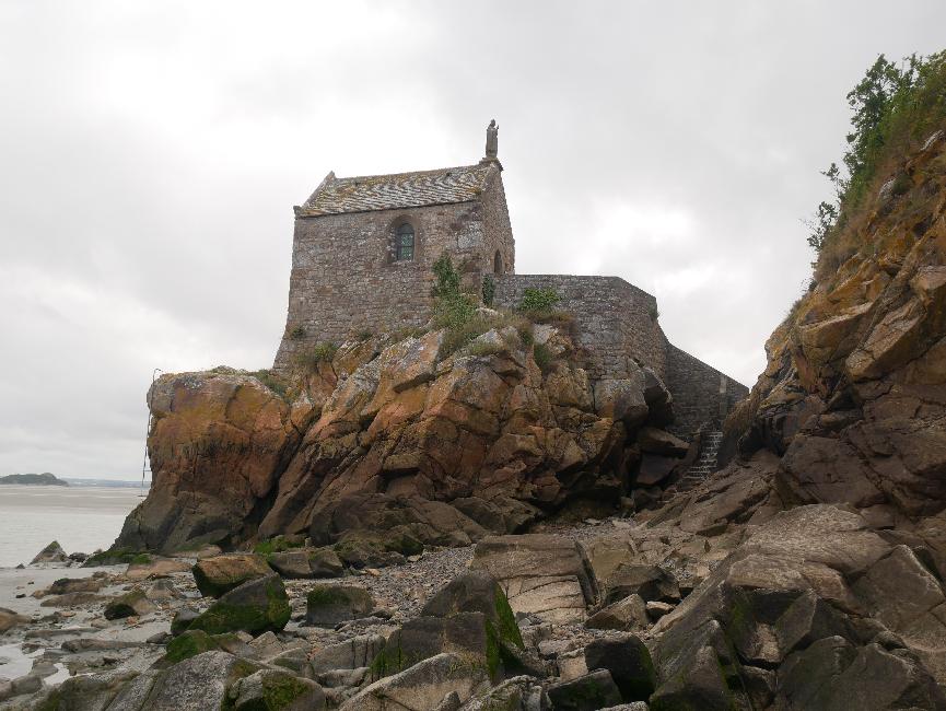Tour du mont-Saint-Michel ; la chapelle Saint-Aubert