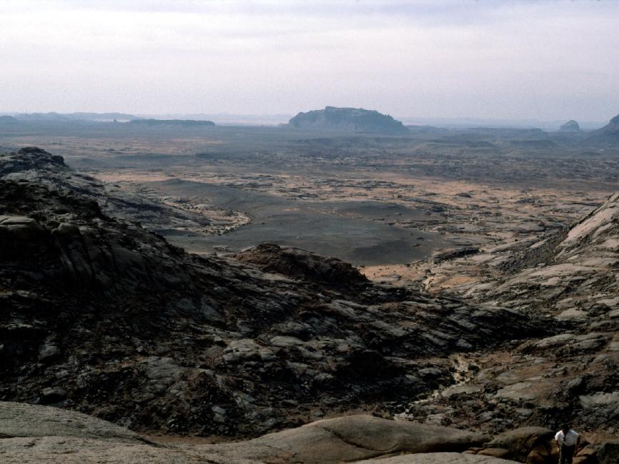 Point de vue, vers les limites du massif du Hoggar 