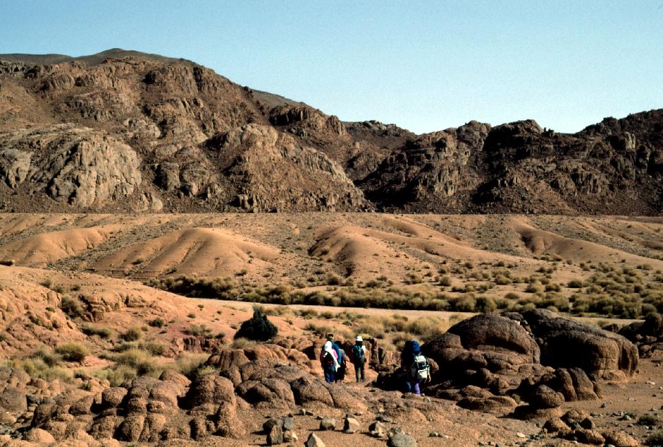 Balade d'échauffement ; massif de granit rose 