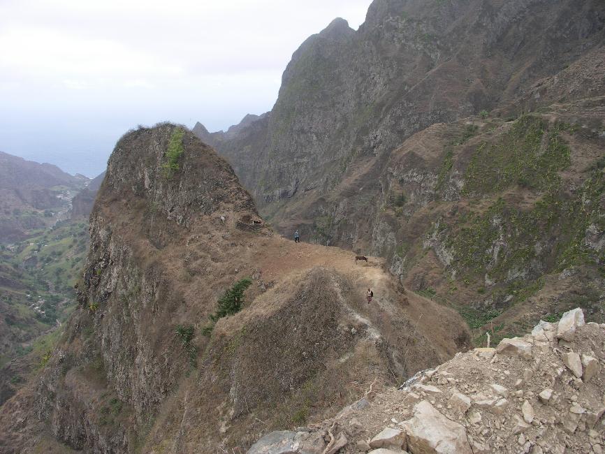 Ribeira Grande ; passage de la crête, avec vue impressionnante sur l'Océan