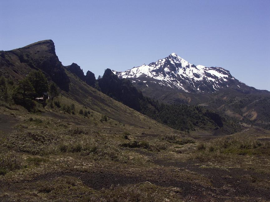 Vue vers la Picada, vestige de l'ancien volcan Osorno