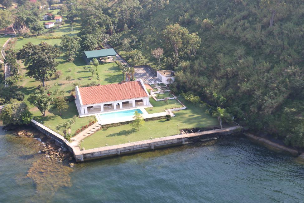 Résidence au bord du lac Kivu