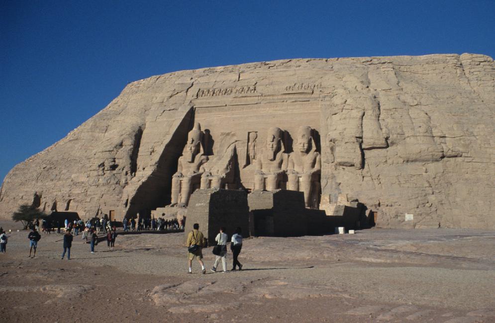 Le grand temple ; le site a été déménagé entre 1964 et 1968