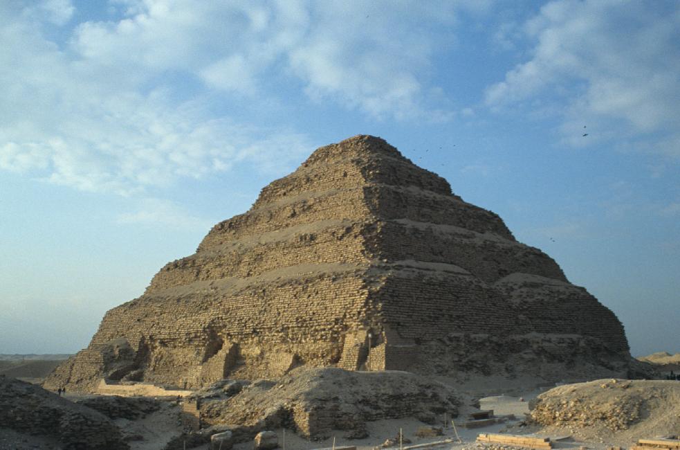 La pyramide à degrés de Djoser