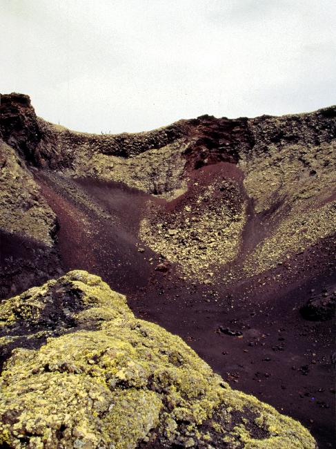 Cratère, au milieu de la Geria