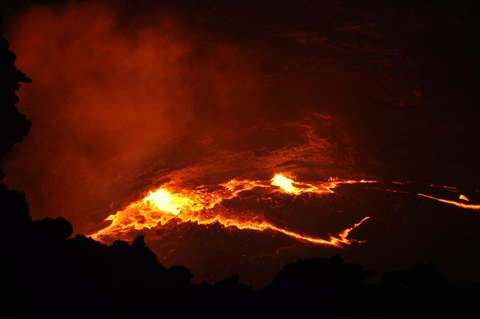 Le lac de lave du puits sud