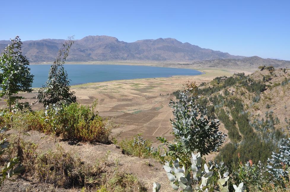 Route de Kombolcha à Mekele ; lac