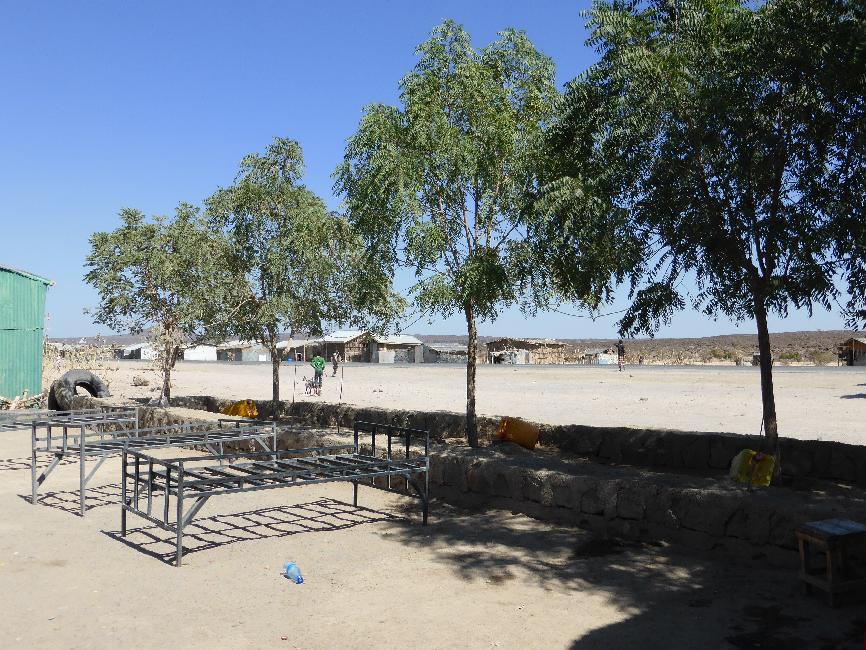 Hôtel-restaurant sur la route ; choisissez votre lit...