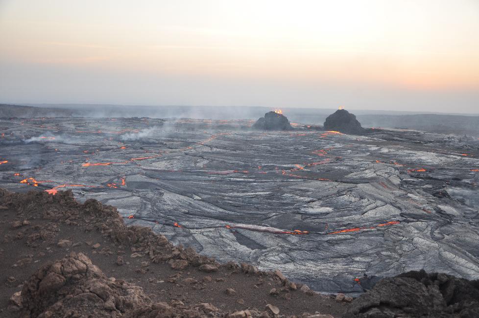 Le nouveau lac de lave, depuis notre point d'observation