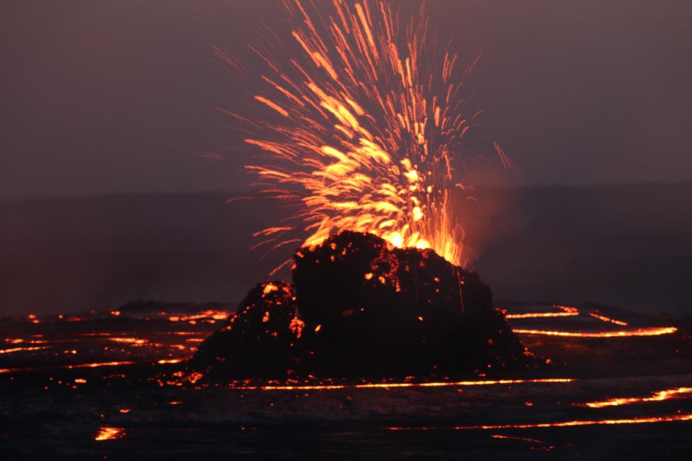 Sortie de lave, depuis l'un des deux hornitos
