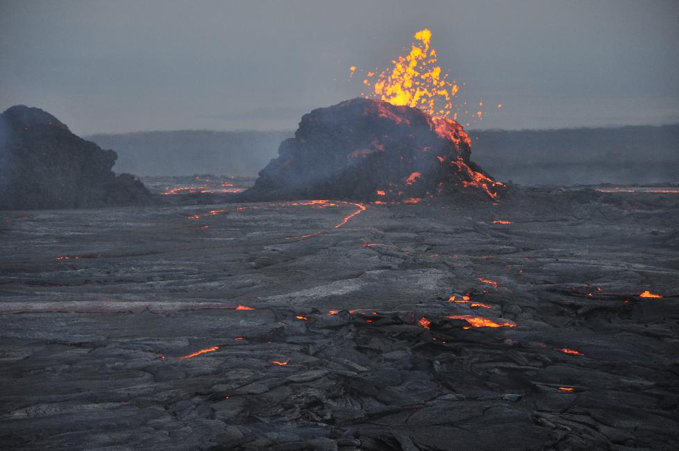 Le nouveau lac de lave, depuis notre point d'observation