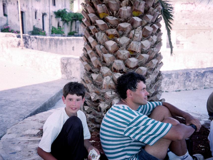 Pierre et Olivier, à la pause lors de la visite du monastère de Préveli