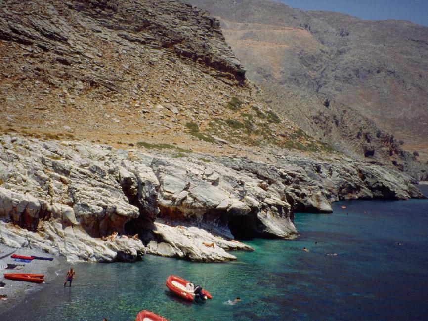 Plage de Loutro ; la baignade y fut géniale !