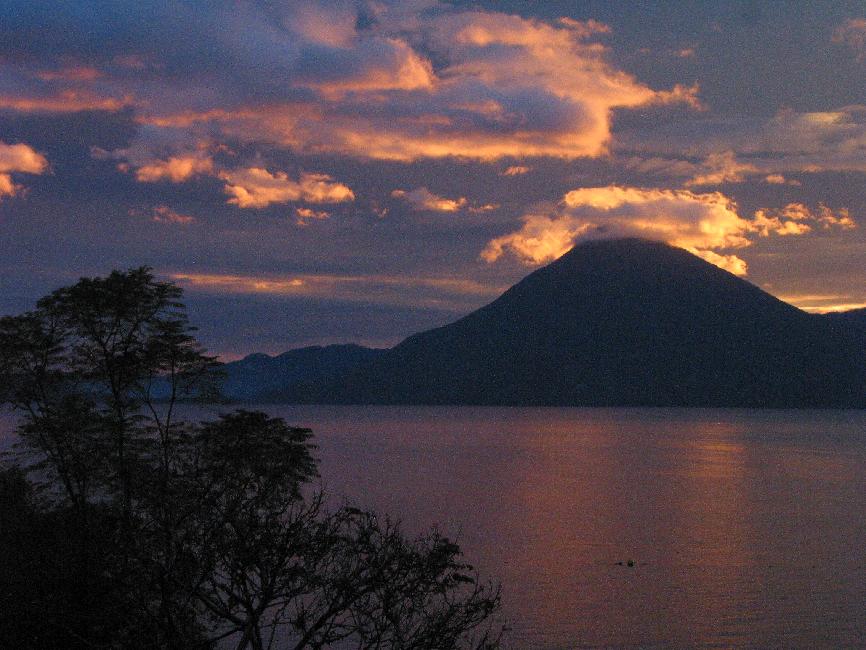 Coucher de soleil sur le lac