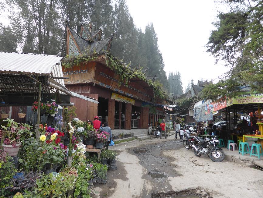 Le marché non alimentaire, près de notre hôtel
