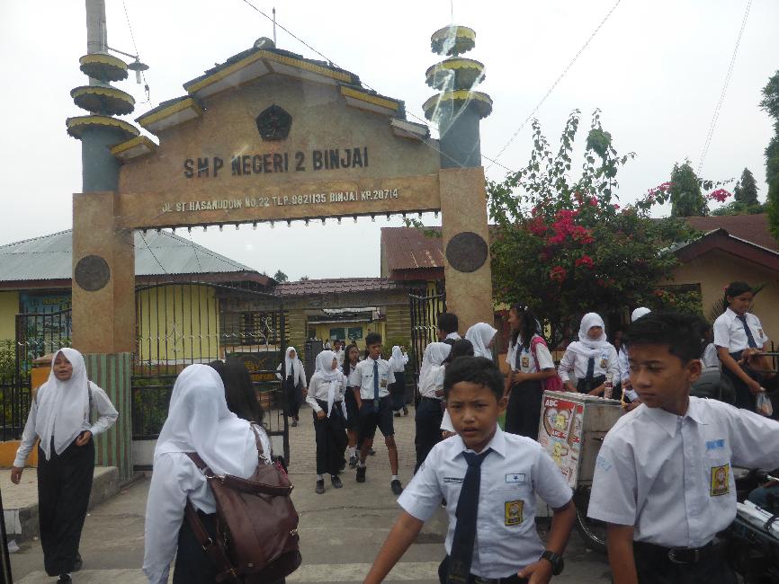 Sortie d'école, à Medan