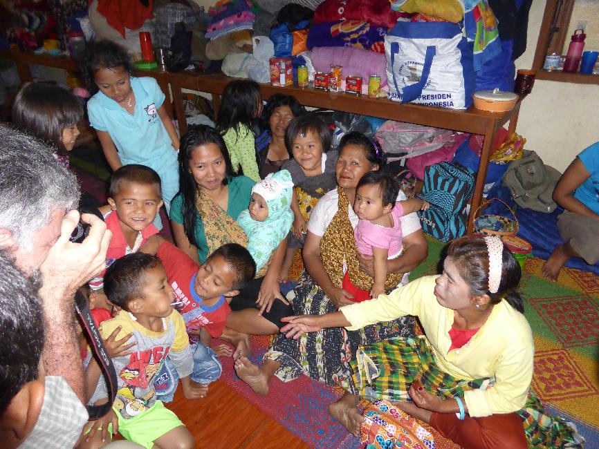 Un des centres de réfugiés de Berastagi