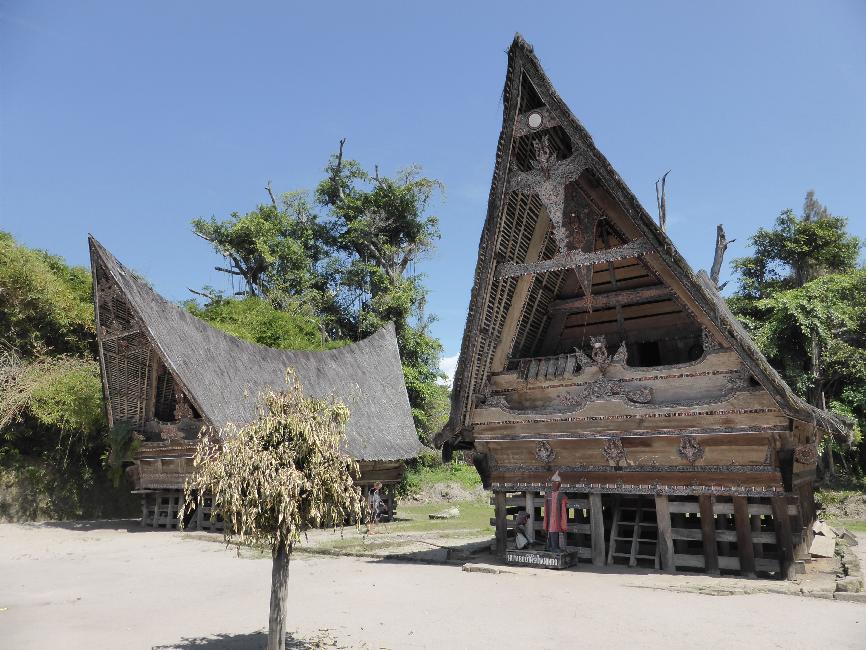 Spectacle traditionnel à Simanindi
