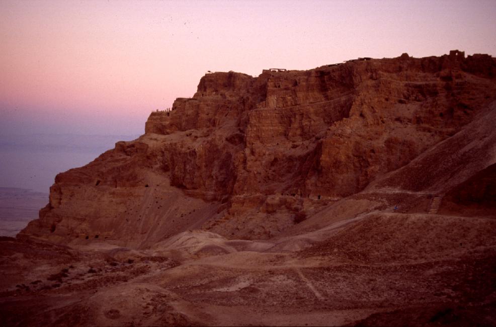 Le site de Massada, au dessus de la Mer Morte, et la rampe des Romains