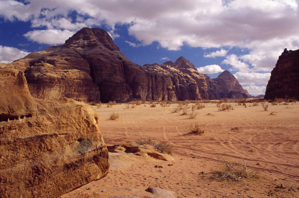 Un arrangement magnifique de sable et de grés