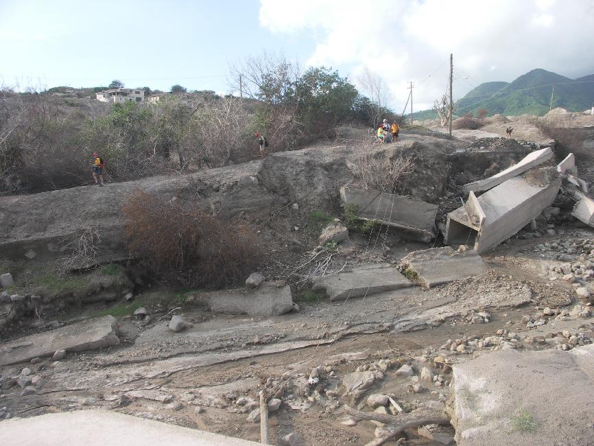 Entrée dans Plymouth, au niveau du musée. Le pont a été emporté