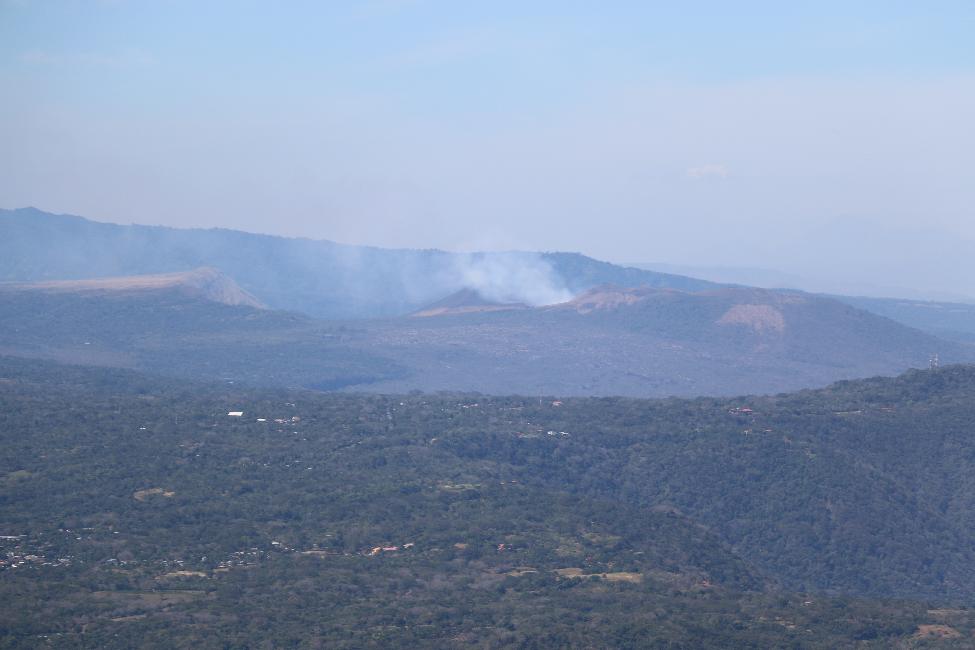 Le cratère du Masaya, depuis le Mombacho