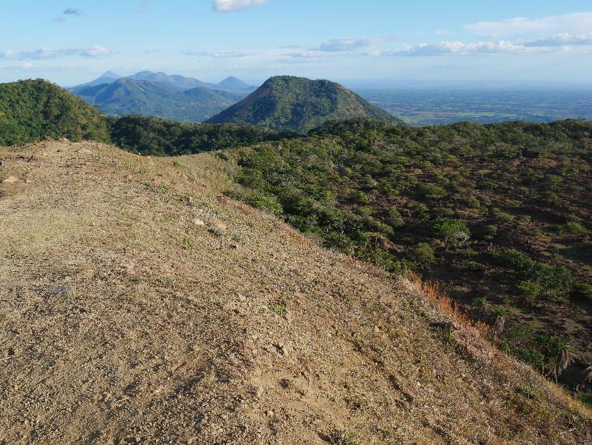 Vue depuis l'observatoire Ineter vers le Momotombo