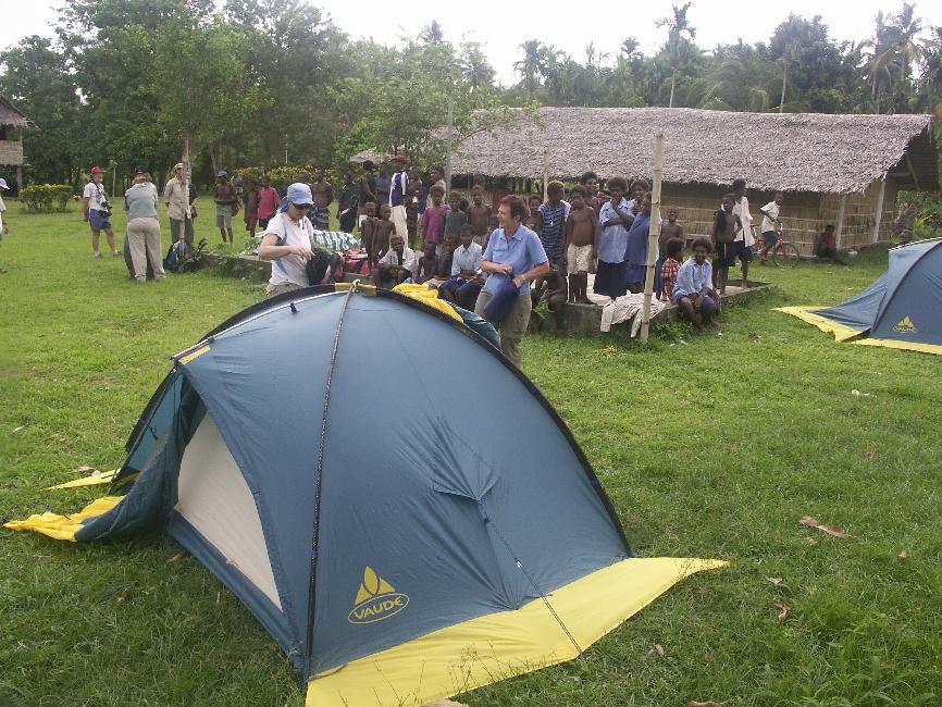 Notre campement dans le village de Vavua