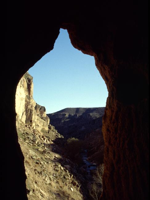 La rivière Melendiz, vue depuis une habitation troglodytique