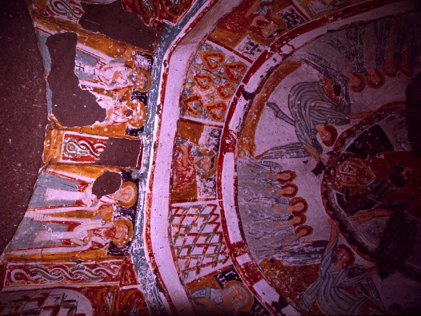 Fresque, à l'intérieur d'une église troglodytique